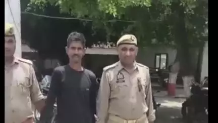अमरोहा: डिडौली थाना पुलिस ने बिजली का सामान चोरी करने वाले अभियुक्त को किया गिरफ्तार, बरामद हुआ माल