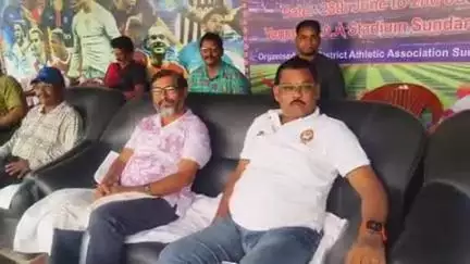 ସୁନ୍ଦରଗଡ ସହର: ଜିଲ୍ଲା କ୍ରୀଡା ସଂସଦ ଷ୍ଟାଡିୟମରେ ଚାଲିଥିବା ଜିଲ୍ଲା ସ୍ତରୀୟ ବରିଷ୍ଠ ପୁରୁଷ ଫୁଟ ବଲ ପ୍ରତିଯୋଗିତା ର ଫାଇନାଲ ମ୍ୟାଚ ଅନୁଷ୍ଠିତ