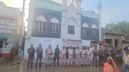 चानन: किऊल थाना पुलिस ने मोहर्रम को लेकर पुलिस अधीक्षक के निर्देश पर कई गांवों में किया फ्लैग मार्च