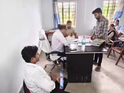 फारबिसगंज: बंदोबस्त पदाधिकारी ने फारबिसगंज सर्वे कार्यालय का किया निरीक्षण
