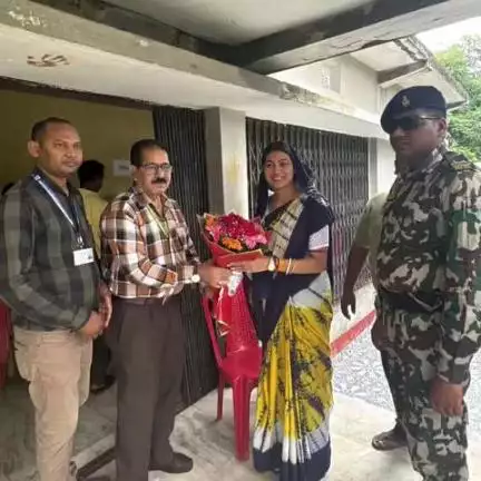 गोलमुरी-सह-जुगसलाई: बिरसा नगर में विशेष स्वास्थ्य शिविर में अधिकारियों ने लिया जायजा, क्षेत्रवासियों से स्वास्थ्य लाभ उठाने की अपील