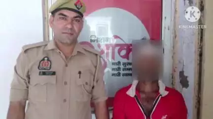 सिरसागंज: शिकोहाबाद के सुभाष चौराहा अंडरपास से पुलिस ने चेकिंग के दौरान एक अभियुक्त को अवैध चाकू के साथ गिरफ्तार किया