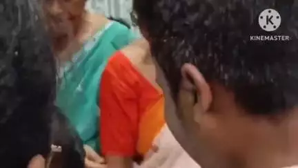 সোণাৰি: মাহমৰাত ৰোগত আক্ৰান্ত ব্যক্তিক মুখ্যমন্ত্ৰীৰ সাহায্য পুঁজিৰ চেক বিতৰণ কৰে কেবিনেট মন্ত্ৰী যোগেন মহনে