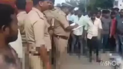 नानपारा: बलिदान पुरवा के पास ट्रेलर ने बाइक को मारी टक्कर, हादसे में एक व्यक्ति की मौत, दूसरा घायल