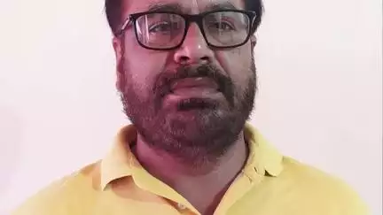 जमुआ: जमुआ-तेलोडीह मार्ग की बदहाली पर ऑल इंडिया फारवर्ड ब्लॉक ने डीसी को ज्ञापन सौंपकर मरम्मत की मांग की