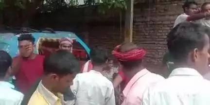 फतुहा: दरियापुर धर्म कांटा के पास अनियंत्रित ई-रिक्शा नाले में गिरा, दो यात्री घायल