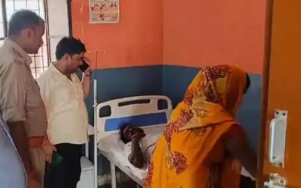 बस्ती: नेशनल हाइवे पर तेलियाडीह के पास डिवाइडर से टकराकर बाइक सवार गंभीर रूप से घायल हुआ