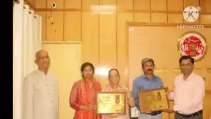 बांधवगढ़: उमरिया: लोकतंत्र सेनानियों के परिवारजनों का ताम्र पत्र से सम्मान, अनुकरणीय त्याग बलिदान किया