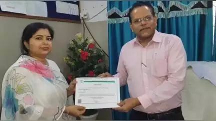 इटावा: डॉ भीमराव अंबेडकर संयुक्त जिला चिकित्सालय की पैथोलॉजी लैब को मिली NABL मान्यता, CMS ने पैथोलॉजी प्रभारी को दी शुभकामनाएं
