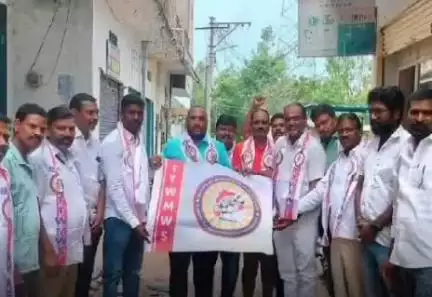 కామారెడ్డి: మెకానిక్లు ఐక్యమత్యంతో ఉండి హక్కులను సాధించుకోవాలి పట్టణంలో మెకానిక్ అసోసియేషన్ జిల్లా అధ్యక్షులు కిరణ్