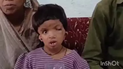 ताल: आबूपूरा मे दिव्यांग बच्ची को लेकर पीड़ित परिवार परेशान,तीन साल से भटक रहे न एडमिशन मिल रहा न बना आधार कार्ड#jansamasya.