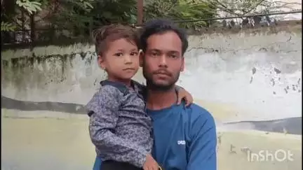 त्योंथर: सोहागी थाना क्षेत्र का युवक 4 वर्षीय बच्चे के साथ DIG कार्यालय रीवा पहुंचा, पत्नी के खिलाफ लगाई मदद की गुहार