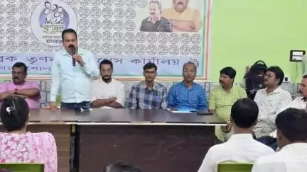 খয়রাশোল: পথশ্রী প্রকল্প ও ২১ জুলাইয়ের প্রস্তুতি নিয়ে তৃণমূলের গুরুত্বপূর্ণ বৈঠক খয়রাশোলে
