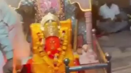 देपालपुर: बेटमा के मंदिरों में विश्व हिंदू परिषद बजरंग दल के कार्यकर्ताओं ने किया सामूहिक हनुमान चालीसा का पाठ
