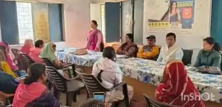 मेराल: मेराल पूर्वी मुखिया ने की समीक्षा बैठक, पंचायत में शराबबंदी के लिए पुलिस के साथ गश्त का लिया निर्णय