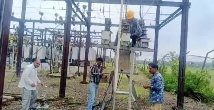 मोहखेड़: अधीक्षण अभियंता ने सावरी वितरण केंद्र व उपकेंद्रों का किया औचक निरीक्षण, लापरवाही पर जताई नाराज़गी