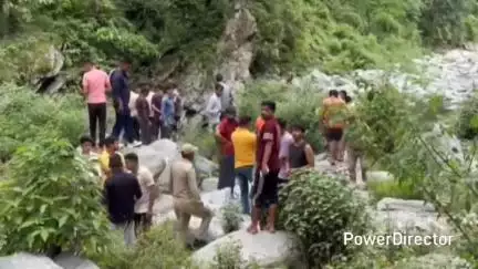 नैनीताल: भीमताल ब्लॉक की ग्राम पंचायत चाफी के मुसाताल में नहाने गए दो एयरफोर्स कर्मियों की डूबने से हुई मौत