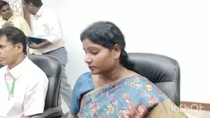 जमुई: राष्ट्रीय अनुसूचित जनजाति आयोग, भारत सरकार की सदस्य डॉ. आशा लकड़ा ने पीसी समाहरणालय स्थित संवाद कक्ष में किया