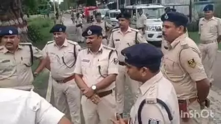 शिवहर: शिवहर पुलिस ने 5 दिन में 53 अभियुक्तों को किया गिरफ्तार, 128 वाहनों से ₹1,94,500 का जुर्माना वसूला