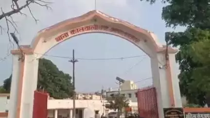 बलरामपुर: अंधियारीबाग मोड पर एक महिला के साथ हुई मारपीट और छेड़छाड़, आरोपियों ने तमंचा दिखाकर दी धमकी, एफआईआर दर्ज