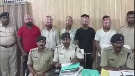 सिवान: भगवानपुर में अपराध की साजिश नाकाम, पुलिस ने हथियार के साथ पांच अपराधियों को गिरफ्तार कर दी जानकारी