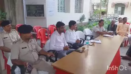अररिया: मोहर्रम पर्व को लेकर अररिया नगर थाना परिसर में शांति समिति की बैठक आयोजित