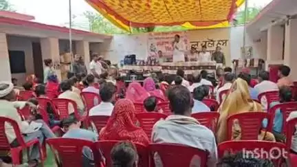 बंडा: जनपद शिक्षा केन्द्र बंडा में विशेष आवश्यकता वाले बच्चों को उपकरण वितरित किए गए