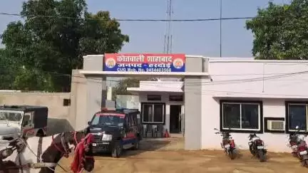 शाहबाद: महमंद में दबंगों द्वारा कब्रिस्तान पर अवैध निर्माण, पुलिस नहीं कर रही सुनवाई
