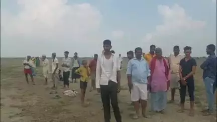 तरबगंज: नवाबगंज थानाक्षेत्र के ब्योन्दा माझा निवासी बुजुर्ग सरयू नदी में डूबा, शव की तलाश में जुटी एनडीआरएफ की टीम