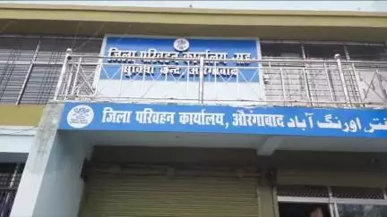 औरंगाबाद: चर्चे में है औरंगाबाद का परिवहन विभाग, झारखंड में बुलेट और कार चालक को हेलमेट न पहनने पर लगा जुर्माना