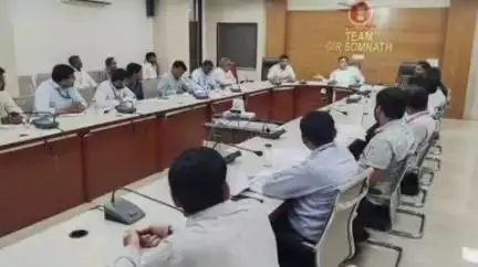 જિલ્લા કલેક્ટર કચેરી ખાતે જનસુરક્ષા સંતૃપ્તિ અભિયાનને લોકો સુધી પહોંચાડવા જિલ્લા કલેક્ટરના અધ્યક્ષ સ્થાને બેઠક યોજાઈ