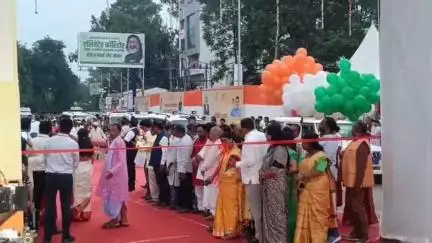 कांके: केंद्रीय परिवहन मंत्री नितिन गडकरी ने रातू रोड फ्लाईओवर का उद्घाटन किया