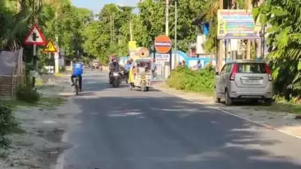 দিনহাটা ২: বাইক র‍্যালির মাধ্যমে পথ নিরাপত্তা সপ্তাহ উদযাপন সাহেবগঞ্জ থানা ট্র্যাফিক পুলিশের