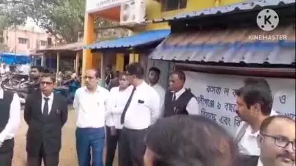 বাঁকুড়া ২: ল কলেজে ধর্ষণের ঘটনার প্রতিবাদে বাঁকুড়ায় প্রতিবাদ আইনজীবীদের