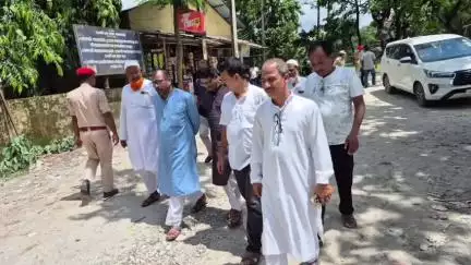 সৃজনগ্ৰাম: সৃজনগ্ৰাম উন্নয়ন খণ্ড কাৰ্যালয়ত পঞ্চায়ত সভাপতি নিৰ্বাচন প্ৰক্ৰিয়াৰ নিৰীক্ষণ বিধায়ক আব্দুল বাতিন খন্দকাৰৰ
