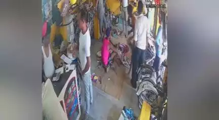 গোৰেশ্বৰ ভাগ: গোৰেশ্বৰত শিক্ষকৰ টকাৰ বেগ চুৰি, সমগ্ৰ দৃশ্য বন্দী চিচিটিভিত, ভুক্তভোগীৰ আৰক্ষী থানাত গোচৰ ৰুজু