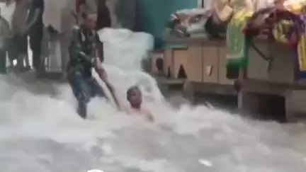 अजमेर: नला बाजार में शराब के नशे में पानी के तेज बहाव में बहा युवक, दोस्त ने बचाई जान