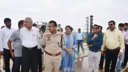 पलवल: दिल्ली-आगरा राष्ट्रीय राजमार्ग पर बघौला में जाम से निजात दिलाने के लिए उपायुक्त ने किया दौरा