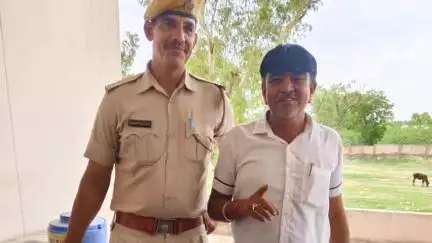 सरदारशहर: चेक बाउंस मामले में फरार लाछड़सर निवासी स्थाई वारंटी को पुलिस ने किया गिरफ्तार