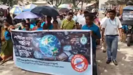 বালুরঘাট: কামারপাড়ায় অমৃতখণ্ড GP-র উদ্যোগে আন্তর্জাতিক প্লাস্টিক ব্যাগ বর্জন দিবস উপলক্ষ্যে হল মিছিল, উপস্থিত প্রধান