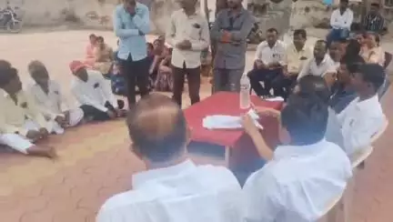 राहुरी: उंबरे गावच्या ग्रामसभेत अतिक्रमण हटविण्याचा ऐतिहासिक ठराव