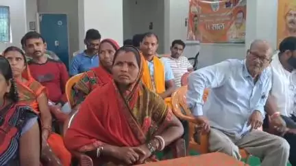 नाथनगर: नाथनगर दक्षिणी मंडल भाजपा की समीक्षा बैठक आयोजित, साईं मंदिर में मंडल अध्यक्ष की अध्यक्षता में आयोजन
