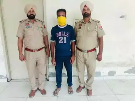 ਨਵਾਂਸ਼ਹਿਰ: ਥਾਣਾ ਸਿਟੀ ਬਲਾਚੌਰ ਪੁਲਿਸ ਨੇ 40 ਨਸ਼ੀਲੀਆਂ ਗੋਲੀਆਂ ਨਾਲ ਪਿੰਡ ਖੰਡੂਪੁਰ ਦਾ ਇੱਕ ਨੌਜਵਾਨ ਕੀਤਾ ਕਾਬੂ