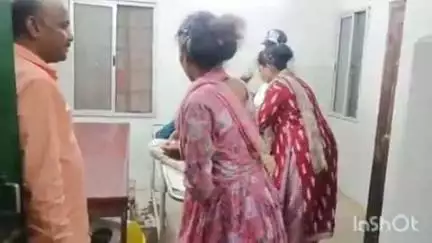 सिसई: बसिया रोड पर मोटरसाइकिल और ऑटो की टक्कर, मोटरसाइकिल सवार घायल, अस्पताल में प्राथमिक उपचार