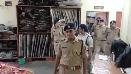 छतरपुर नगर: छतरपुर जिले के विभिन्न थानों के फरार आरोपियों की गिरफ्तारी के लिए एसपी ने इनाम घोषित किया