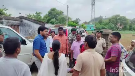 मुंगेर: डीएम ने सदर प्रखंड के मय पंचायत में मतदाता सूची के पुनरीक्षण कार्यों का किया भौतिक निरीक्षण