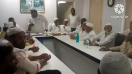 హిందూపురం జామియా ఆస్తులను స్వాధీనం చేసుకున్న వక్ఫ్ బోర్డు అధికారులు