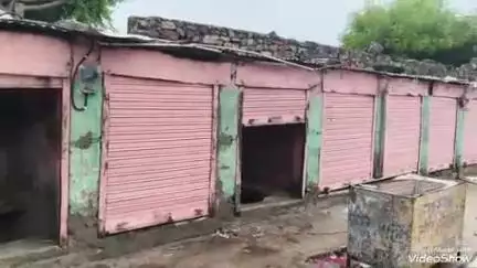 मालपुरा: मालपुरा में जयपुर रोड व सदरपुरा रोड पर एसडीएम ने सिविल लाइन क्षेत्र घोषित किया, SDM आवास के सामने 2 दर्जन कियोस्क खाली