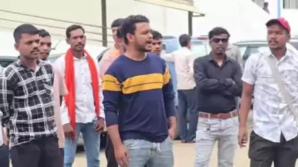 बैतूल नगर: जिला अस्पताल में डिलीवरी के नाम पर ₹5000 लेने के आरोप सिद्ध, प्रदर्शन के बाद डॉक्टर ने रुपये लौटाए