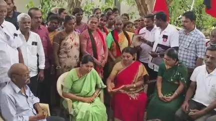 தூத்துக்குடி: போல்பேட்டையில் எம்பி முதல் அமைச்சர் வரை 'ஓரணியில் தமிழ்நாடு' உறுப்பினர் சேர்க்கையில் மும்முரமாக ஈடுப்பட்டனர்